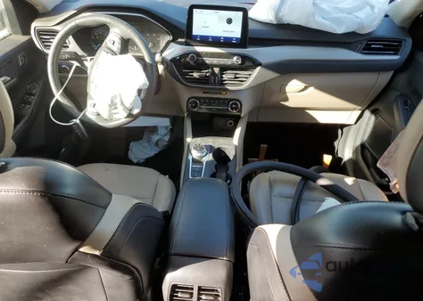 2020 Ford Escape Sel z USA, uszkodzony, nr VIN 1FMCU0H60LUB75142